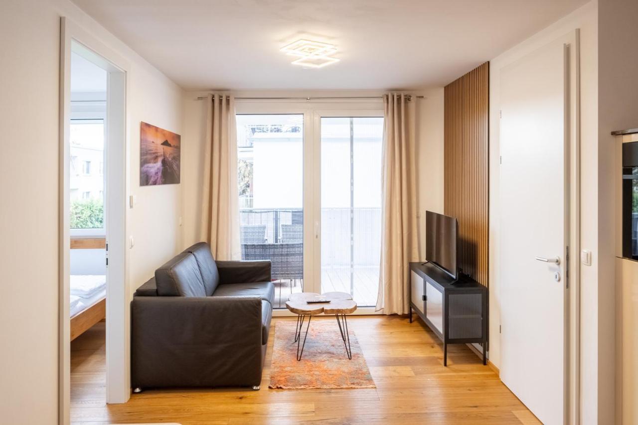 Modern Apartment W/ Cozy Balcony Near City Center Bécs Kültér fotó